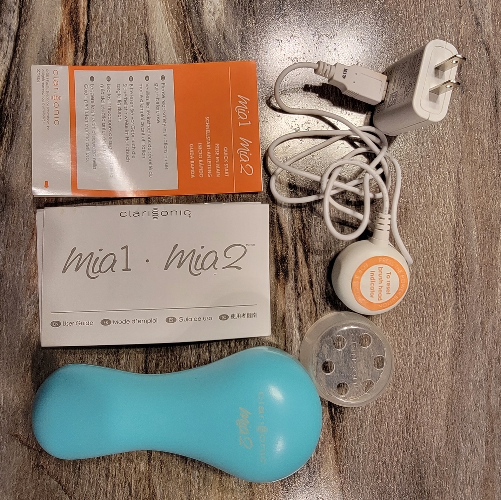 Clarisonic Mia 2 sonic cleansing system